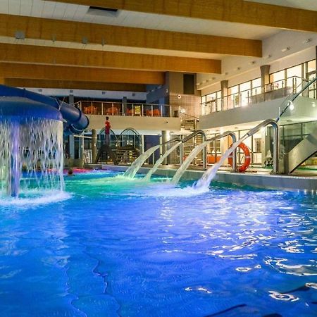 "W Zdroju" - Apartament Cieplice, Aquapark, Еленя-Гура Экстерьер фото